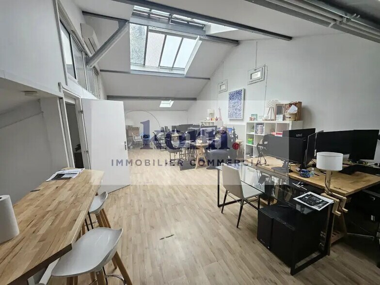 Office in Levallois-Perret to rent - Interior Photo - Image 2 of 7