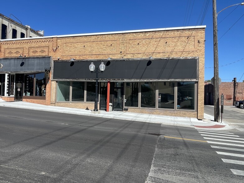 112 E Main St, Marion, IL for rent - Building Photo - Image 3 of 4