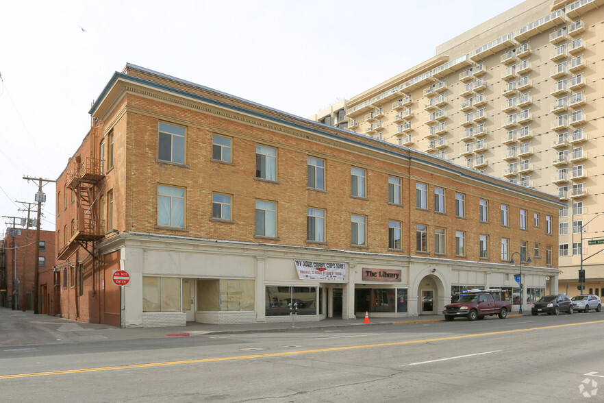 130-136 W 2nd St, Reno, NV for rent - Building Photo - Image 1 of 5