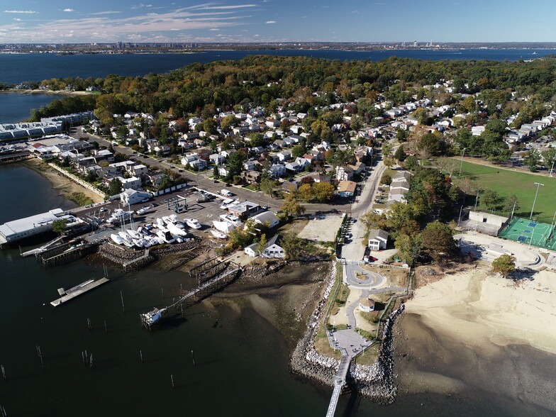 1 Orchard Beach Blvd portfolio of 2 properties for sale on LoopNet.co.uk - Aerial - Image 3 of 7