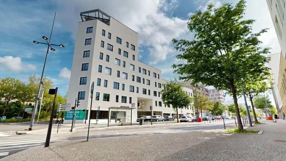 Office in Lyon to rent Primary Photo- Image 1 of 38