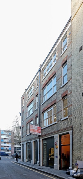 1-2 Sycamore St, London to rent - Building Photo - Image 3 of 3