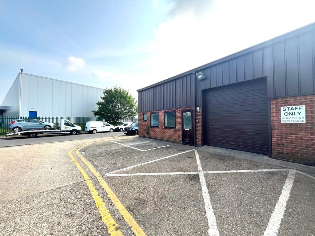 Montrose Rd, Chelmsford for sale Building Photo- Image 1 of 1