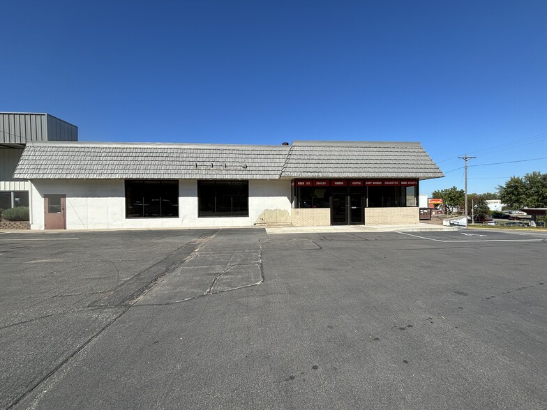 300 W Prospect St, Durand, WI for rent - Primary Photo - Image 1 of 3