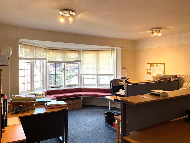 73-73B Bell St, Henley On Thames to rent Interior Photo- Image 1 of 1