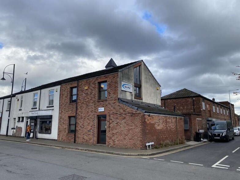 7-11A Worrall St, Stockport for rent - Building Photo - Image 1 of 10