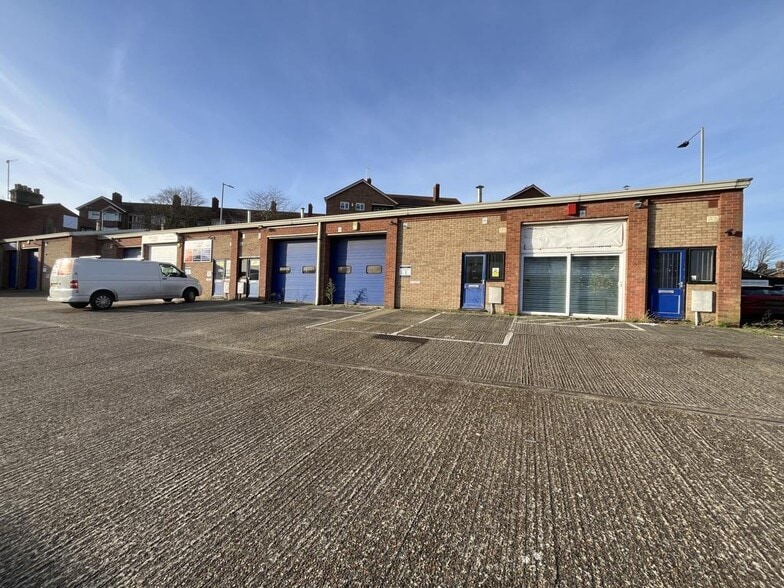 Gower St, Ipswich to rent - Building Photo - Image 2 of 8