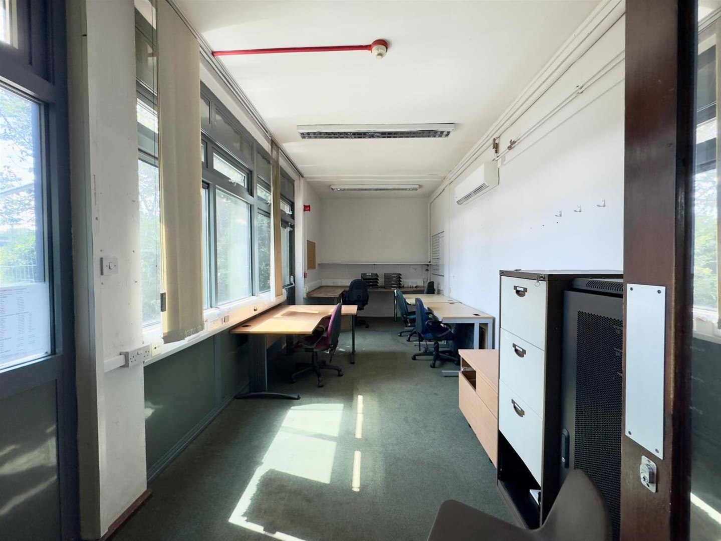 1 Tontine Rd, Chesterfield to rent Interior Photo- Image 1 of 4