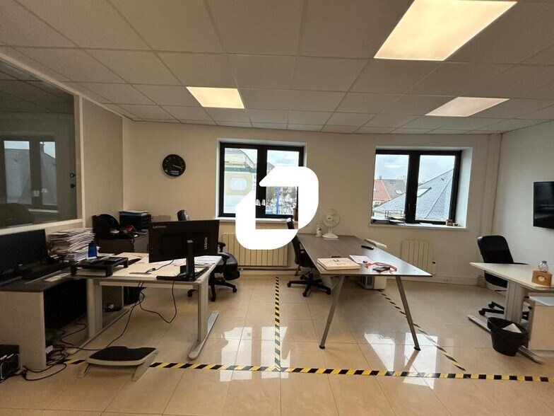 Office in Alfortville to rent - Interior Photo - Image 2 of 4
