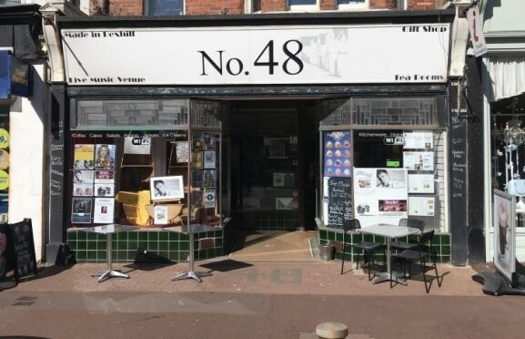 48 Devonshire Rd, Bexhill On Sea for sale - Primary Photo - Image 1 of 1