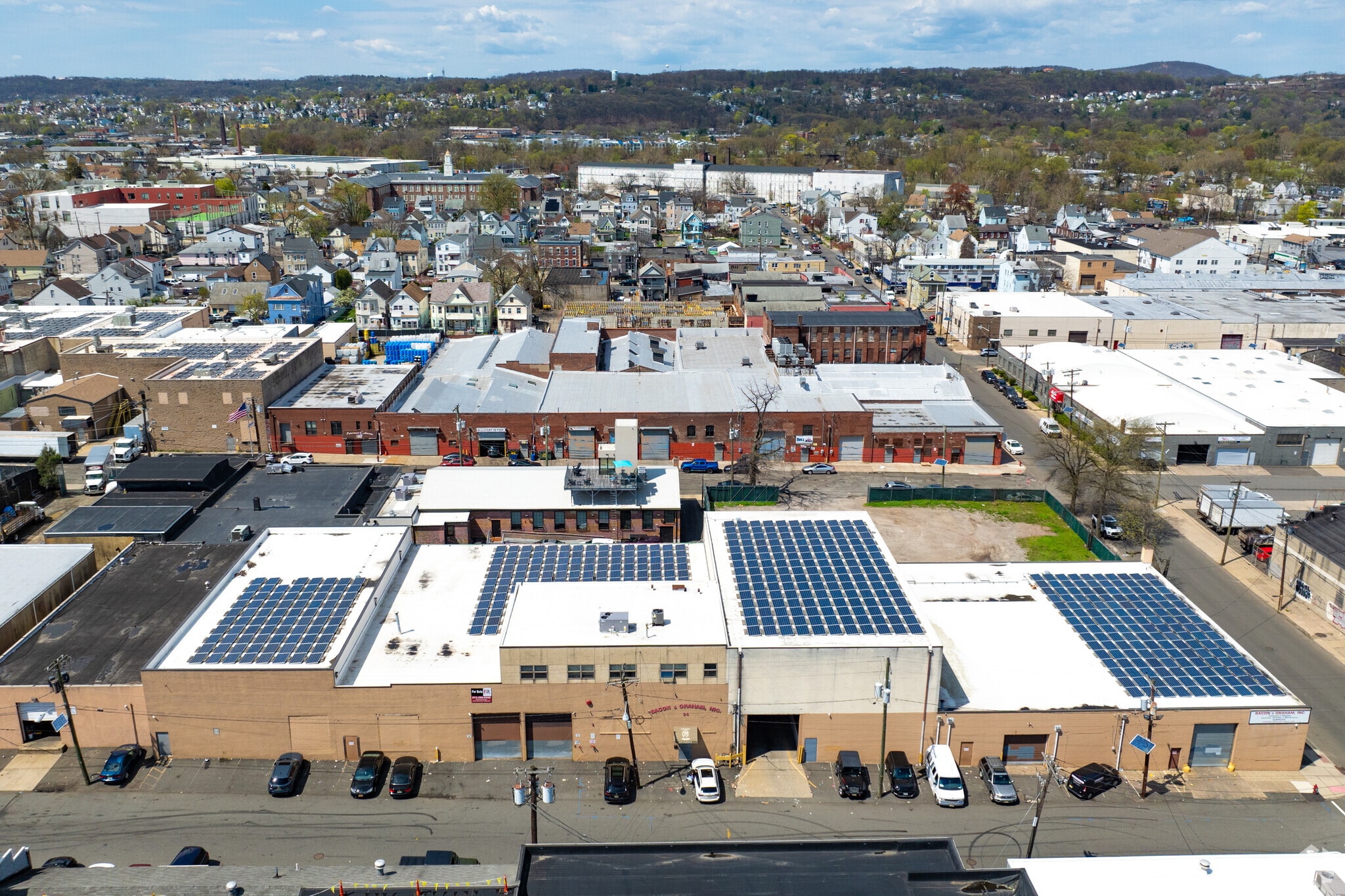 34 E 25th St, Paterson, NJ to rent Aerial- Image 1 of 11