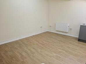 53 High St, Buxton to rent Interior Photo- Image 2 of 5