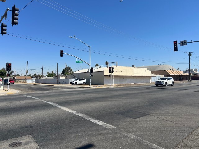 3412 Jewett Ave, Bakersfield, CA for sale - Building Photo - Image 1 of 21