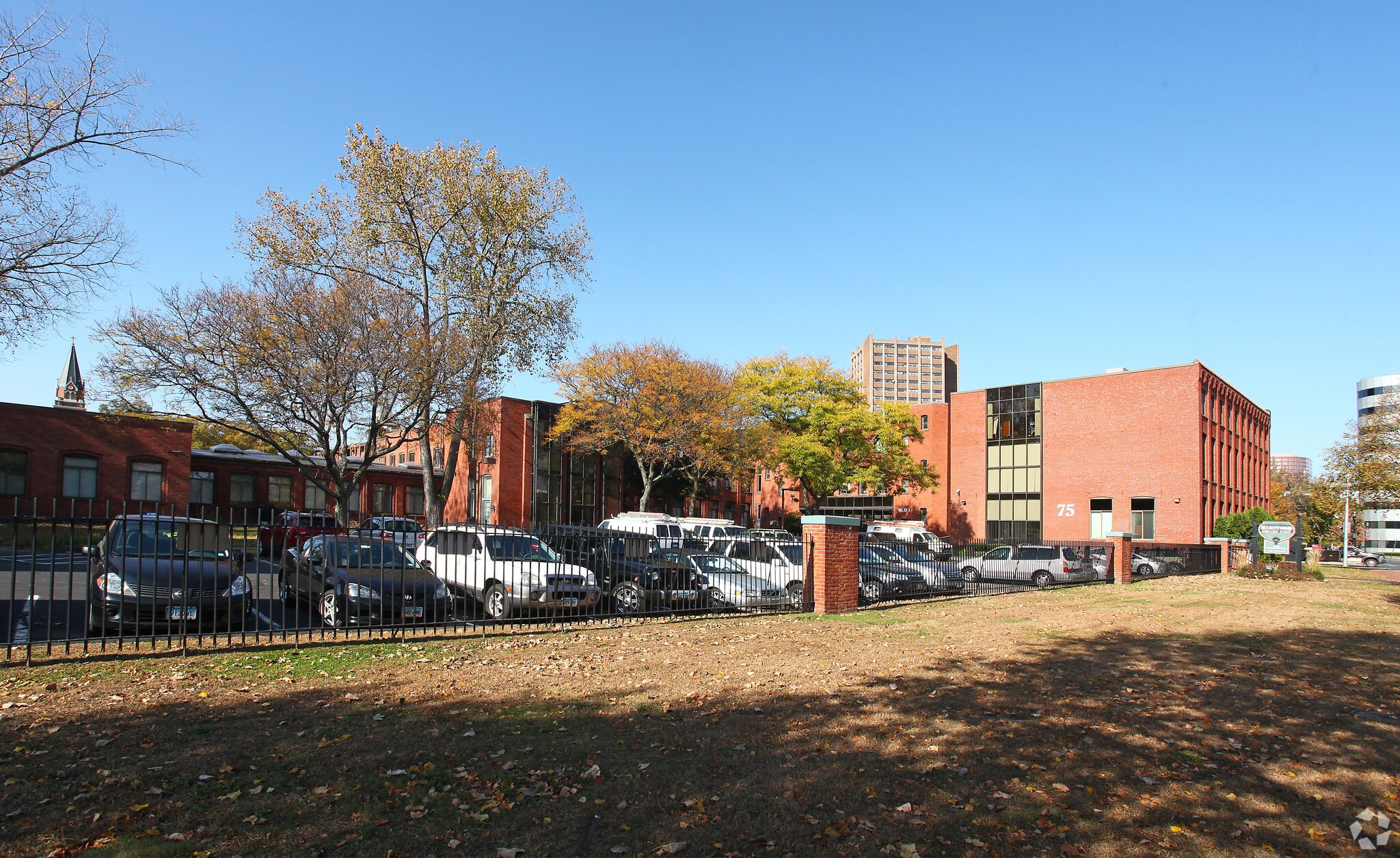 75 Charter Oak Ave, Hartford, CT to rent Primary Photo- Image 1 of 7