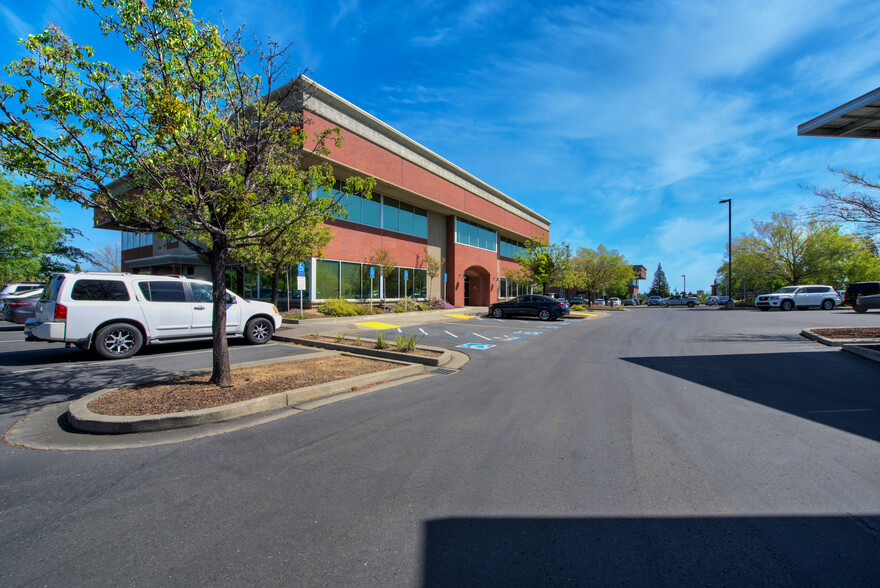 750 Mason St, Vacaville, CA for rent - Building Photo - Image 3 of 20