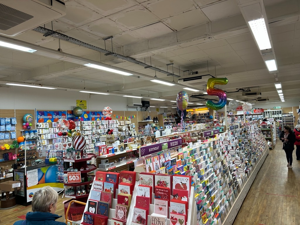 46 High St, Banstead to rent Interior Photo- Image 1 of 4