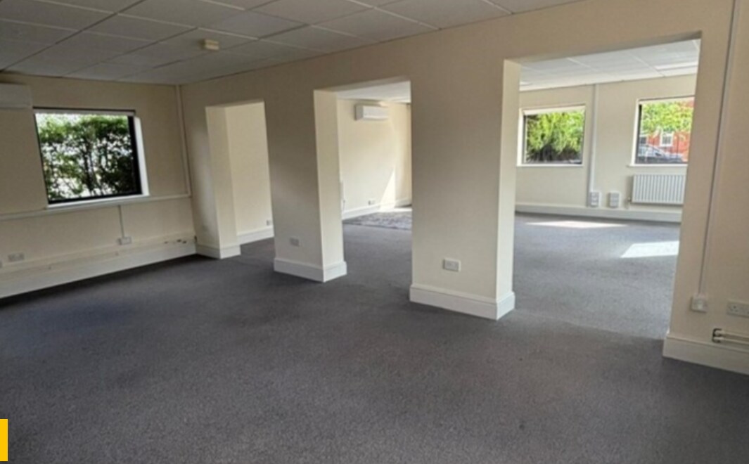 11A Kingswood Rd, Hampton Lovett to rent Interior Photo- Image 1 of 3