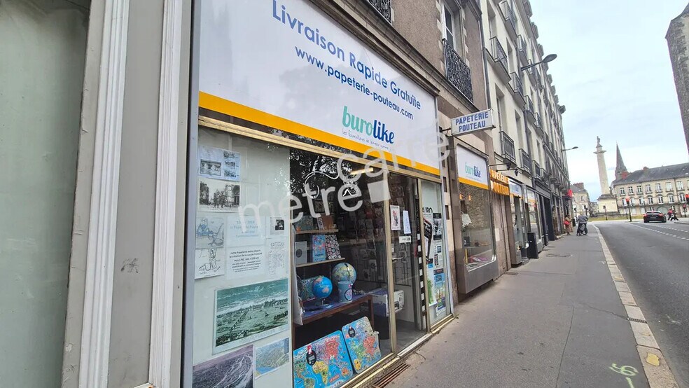 Retail in Nantes to rent - Building Photo - Image 1 of 2