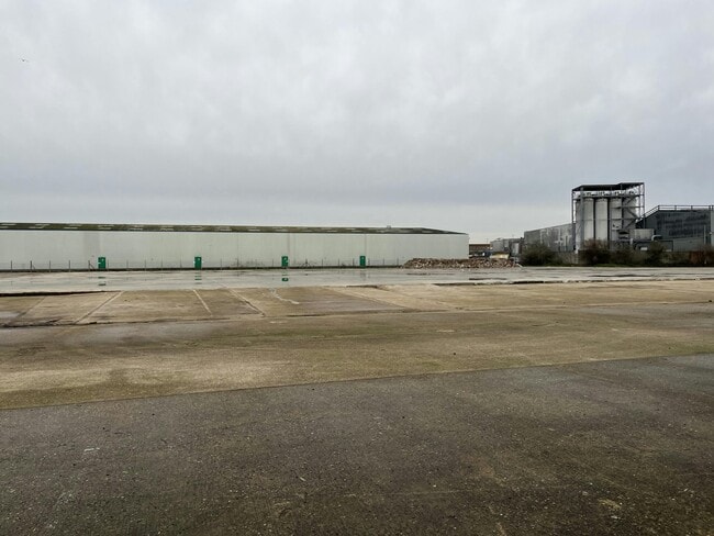 More details for 1371 Mollison Av, Enfield - Land to Rent