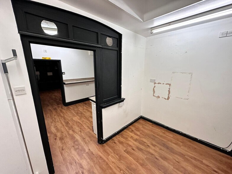 32 Norwich St, Dereham for sale - Building Photo - Image 3 of 8