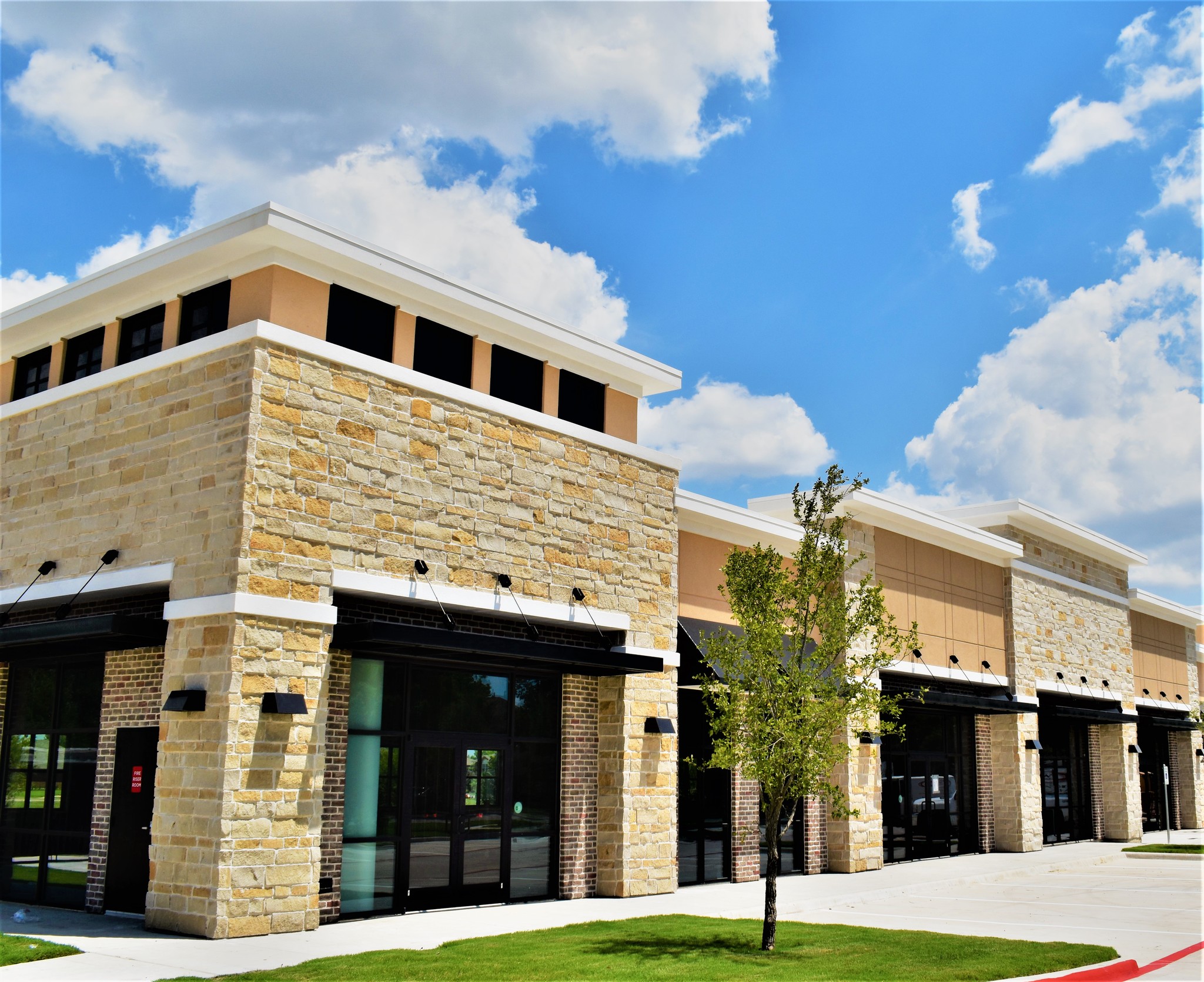 3725 S Lake Forest Dr, McKinney, TX for rent Building Photo- Image 1 of 4