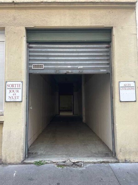 Light Industrial in Villeurbanne to rent - Building Photo - Image 3 of 6