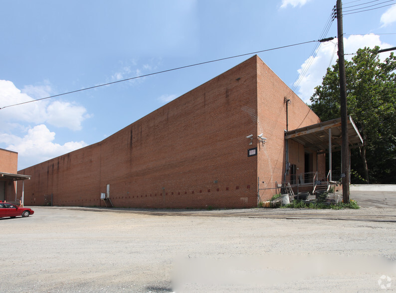 2801 52nd Ave, Hyattsville, MD for sale - Building Photo - Image 1 of 5