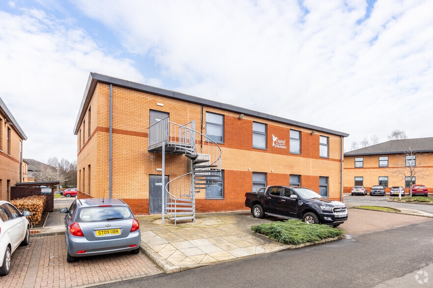 8 Seaward Pl, Glasgow to rent - Building Photo - Image 2 of 2