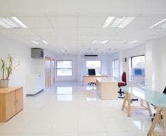 314-316 Upper Richmond Rd, London to rent - Interior Photo - Image 3 of 5
