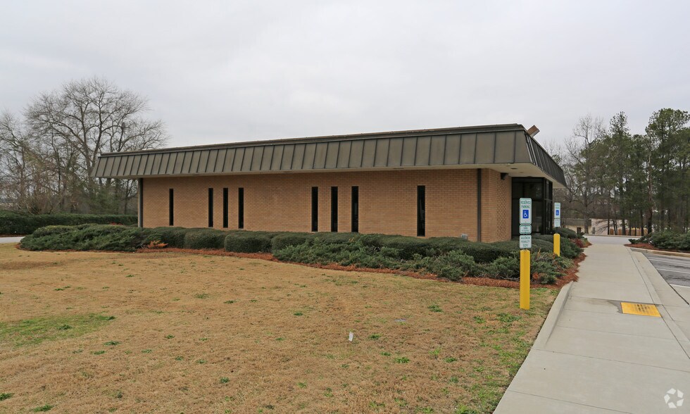 2324 Airport Blvd, West Columbia, SC for rent - Building Photo - Image 3 of 6