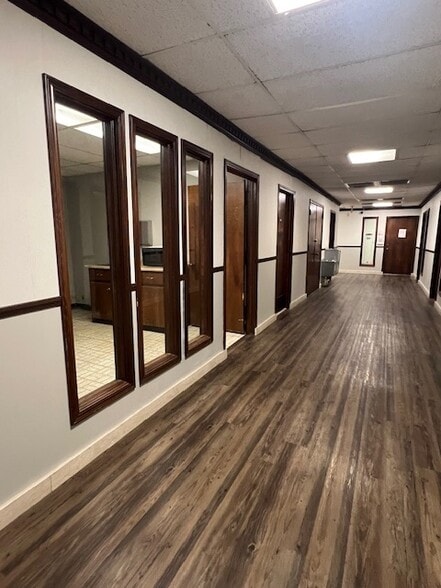 4401-4405 NW 4th St, Oklahoma City, OK to rent - Interior Photo - Image 1 of 14