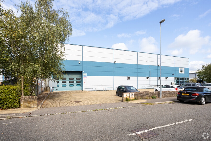 Farningham Rd, Crowborough for sale - Primary Photo - Image 1 of 1