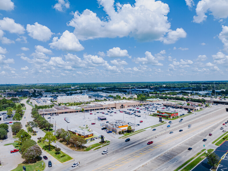 4-196 FM 1960 Rd W, Houston, TX for rent - Building Photo - Image 1 of 9