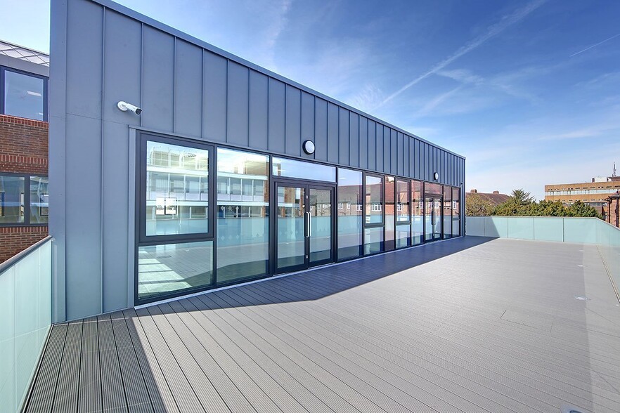 145 London Rd, Kingston Upon Thames to rent - Building Photo - Image 3 of 19