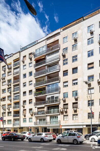 Avenida de la República Argentina, 50, Sevilla, Sevilla for sale - Building Photo - Image 2 of 2