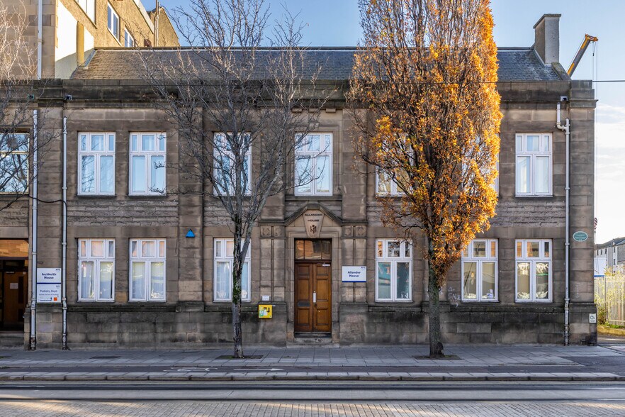 141-141A Leith Walk, Edinburgh to rent - Building Photo - Image 2 of 2