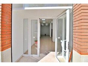 Retail in Polinyà, Barcelona to rent Interior Photo- Image 2 of 7