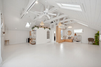 51 Division St, Sag Harbor, NY for rent Interior Photo- Image 1 of 11