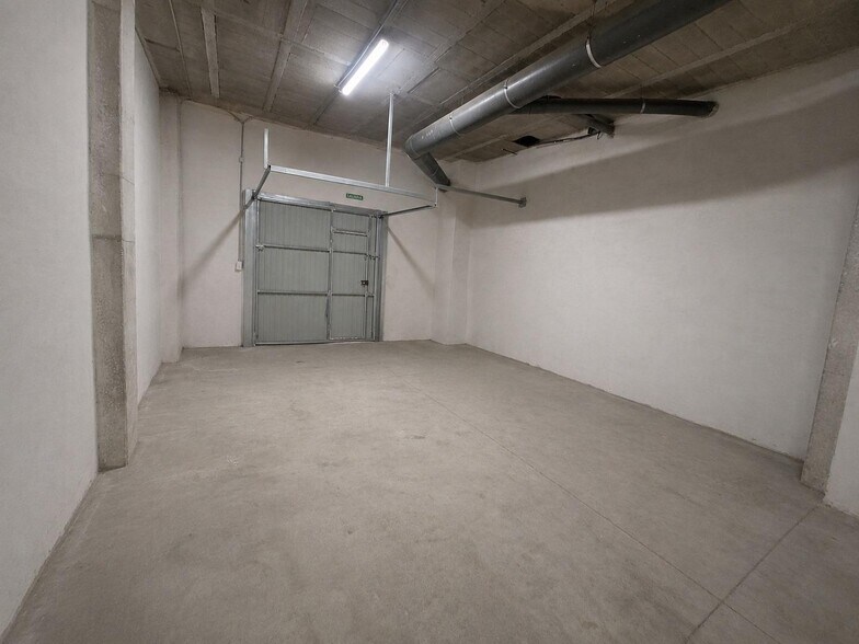 Retail in Alzira, Valencia for sale - Interior Photo - Image 1 of 4
