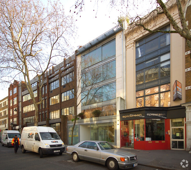 8-9 Clerkenwell Green, London for sale - Building Photo - Image 2 of 3