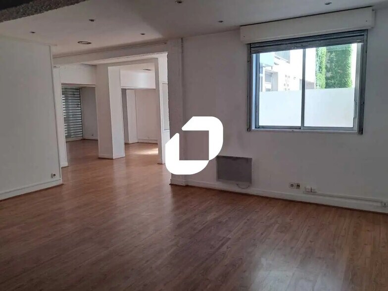 Office in Asnières-sur-Seine to rent - Interior Photo - Image 3 of 15