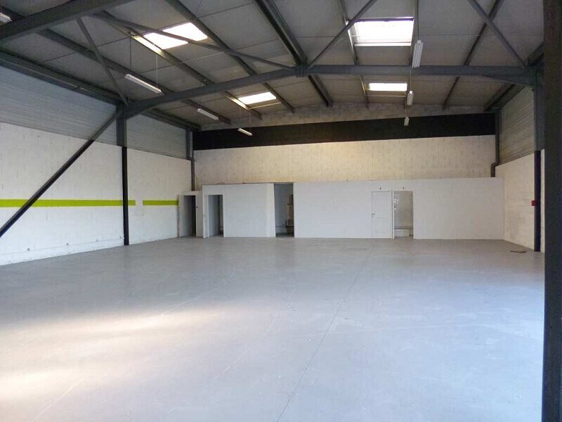 Retail in Cugnaux to rent Interior Photo- Image 1 of 3