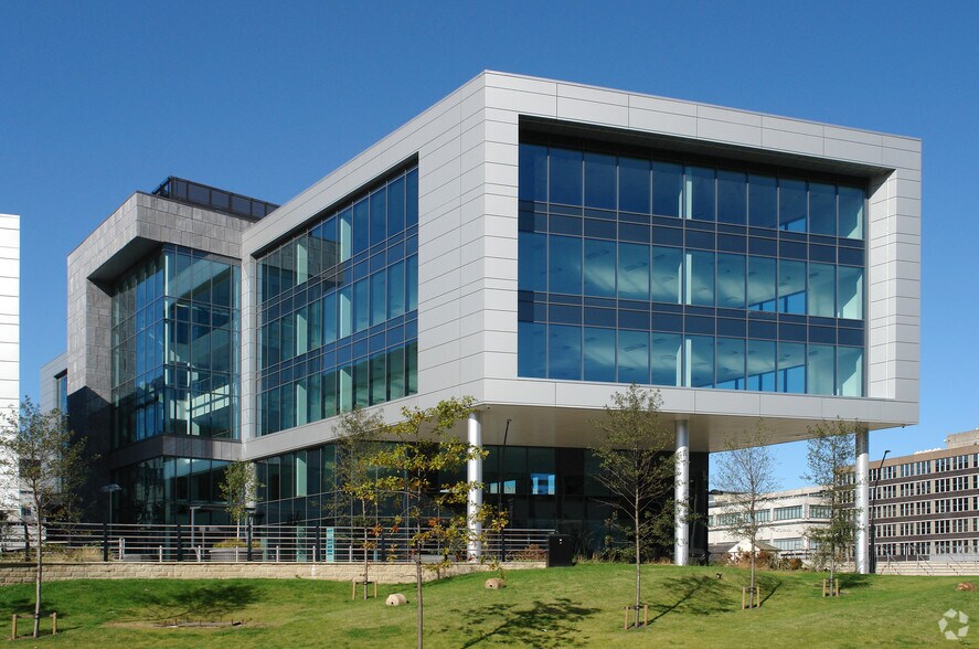 1 Concourse Way, Sheffield to rent - Building Photo - Image 2 of 69