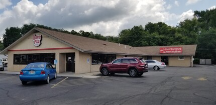 815 S Main St, Bellefontaine, OH for rent Building Photo- Image 2 of 3