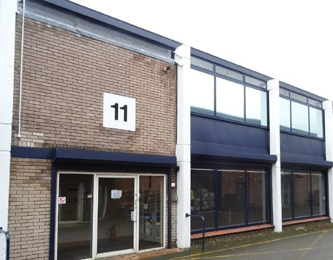 Bruce Rd, Swansea to rent Building Photo- Image 1 of 2