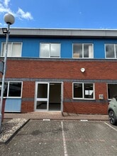 Hambridge Lane, Newbury to rent Interior Photo- Image 1 of 5