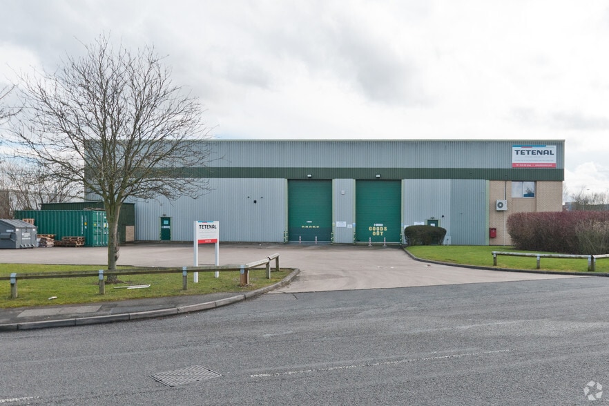 Meridian W, Leicester to rent - Building Photo - Image 3 of 4