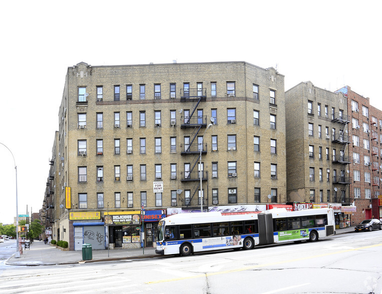 255-271 W Kingsbridge Rd, Bronx, NY for sale - Primary Photo - Image 1 of 1