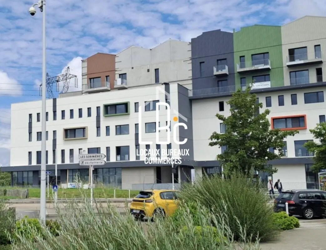 Office in Rezé to rent Building Photo- Image 1 of 4