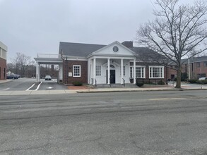 323 Main St, Stoneham, MA for sale Primary Photo- Image 1 of 1